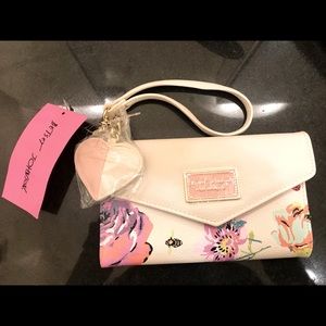 Betsey Johnson wallet wristlet